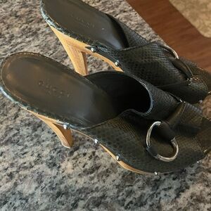 Gucci Black Leather Snakeskin Mules with Wood Heel